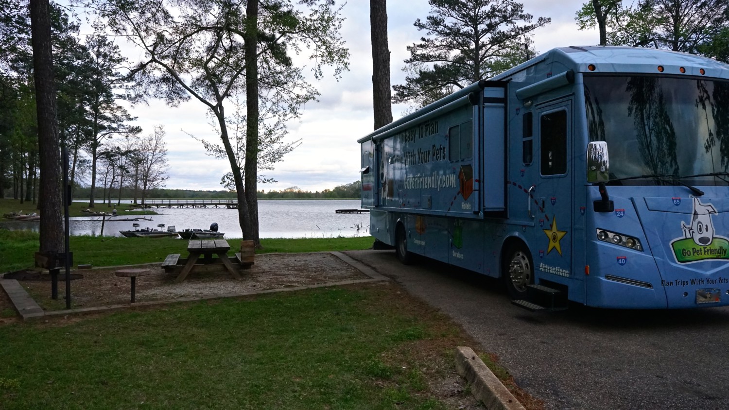 Mississippi's Top Pet Friendly Attraction: The Natchez Trace | GoPetFriendly.com